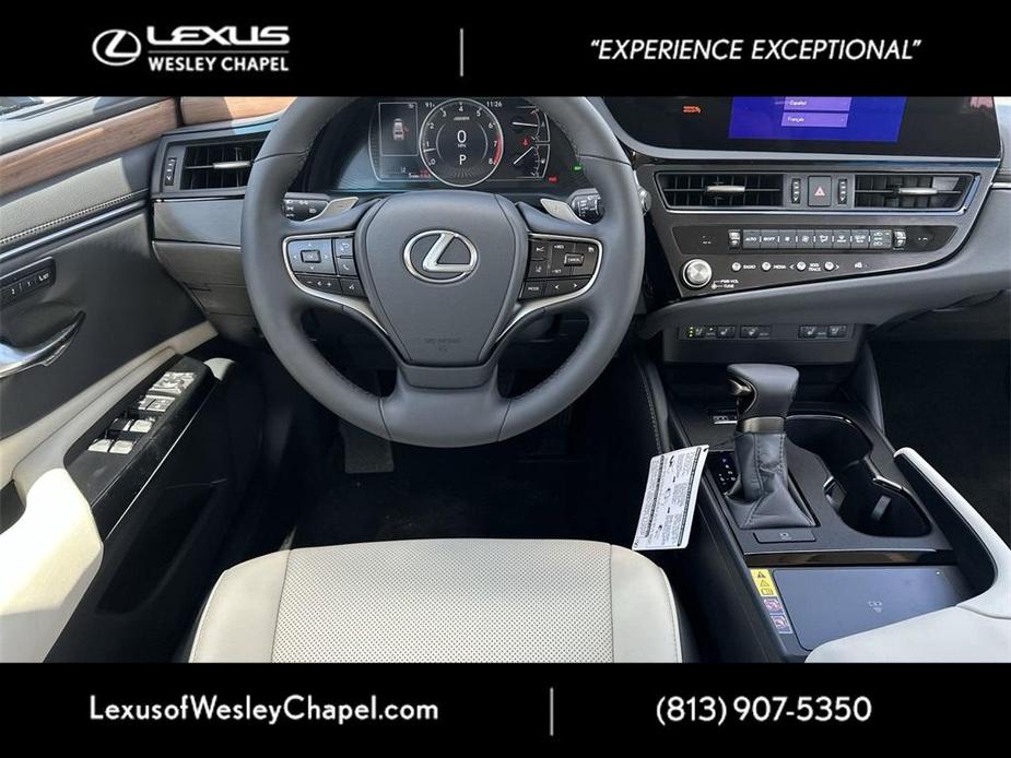 new 2025 Lexus ES 350 car, priced at $45,673