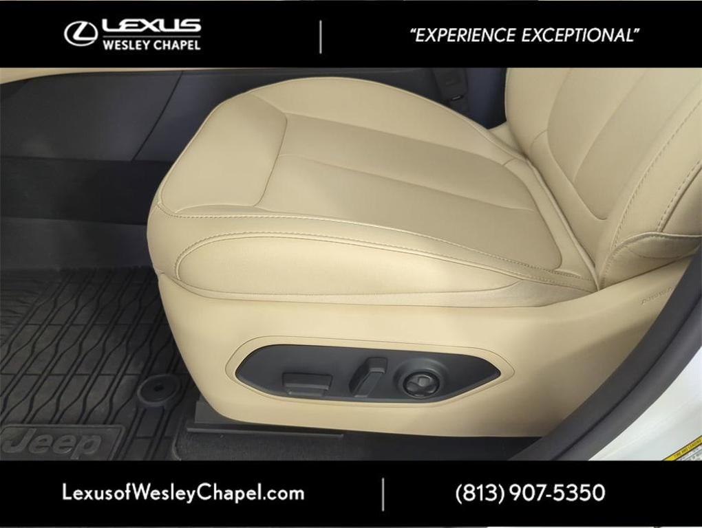used 2025 Jeep Grand Cherokee car, priced at $38,750