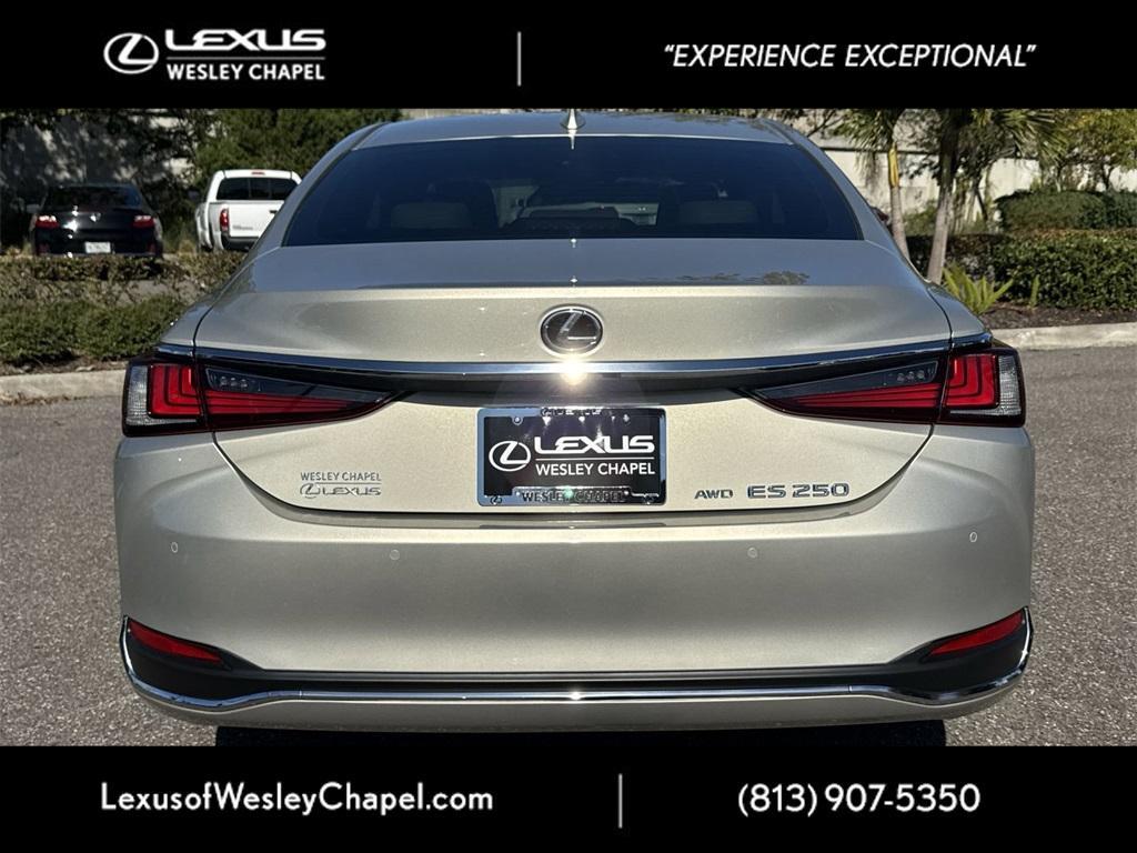 used 2024 Lexus ES 250 car, priced at $40,500