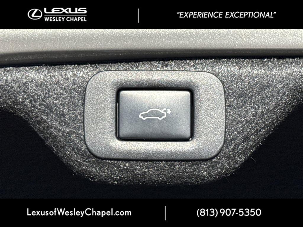 used 2024 Lexus ES 250 car, priced at $40,500