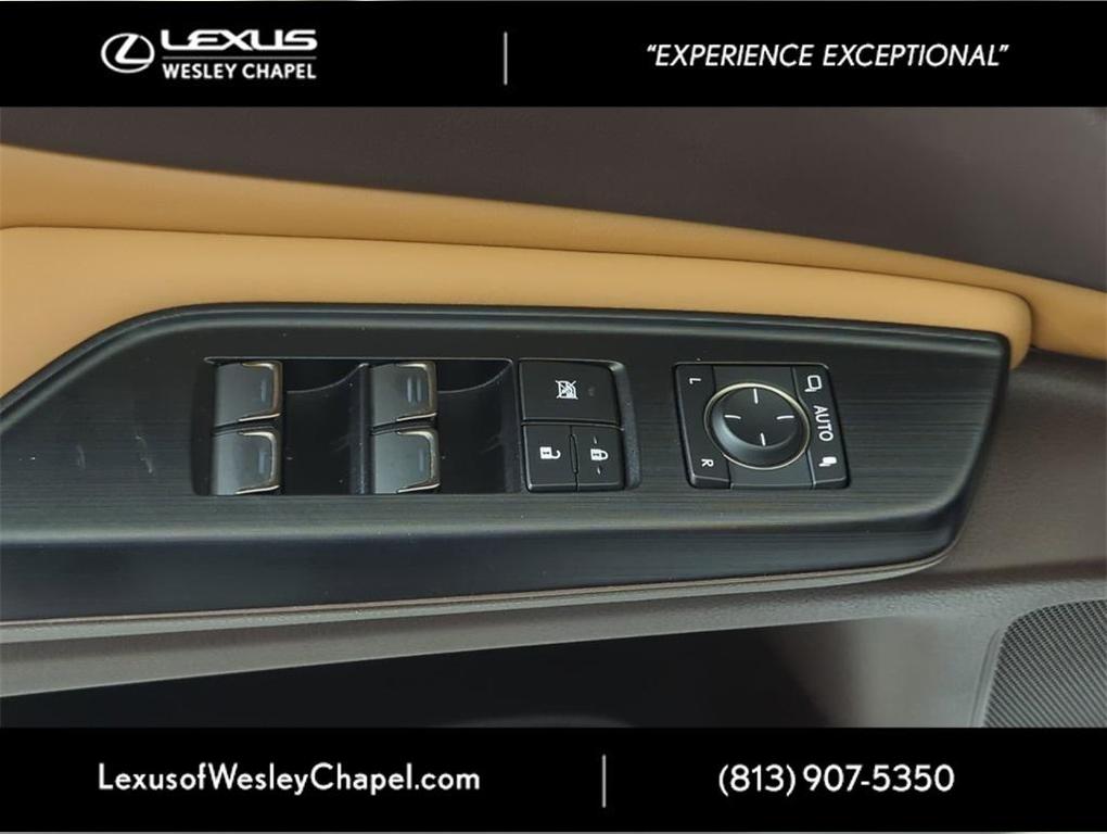 used 2021 Lexus ES 350 car, priced at $31,154
