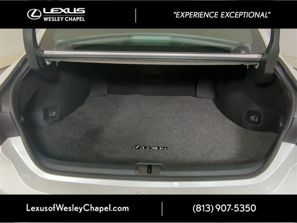 used 2021 Lexus ES 350 car, priced at $31,154
