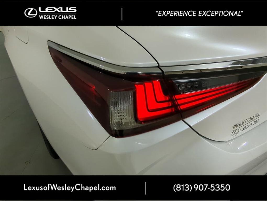 used 2021 Lexus ES 350 car, priced at $31,154