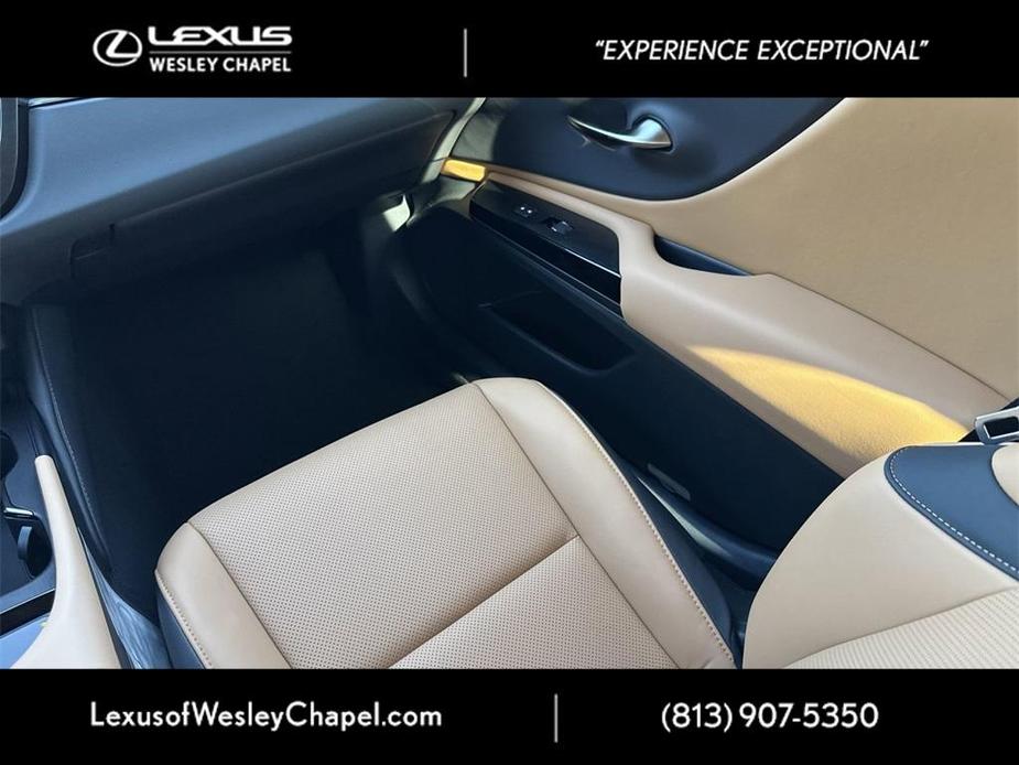 new 2025 Lexus ES 350 car, priced at $45,698