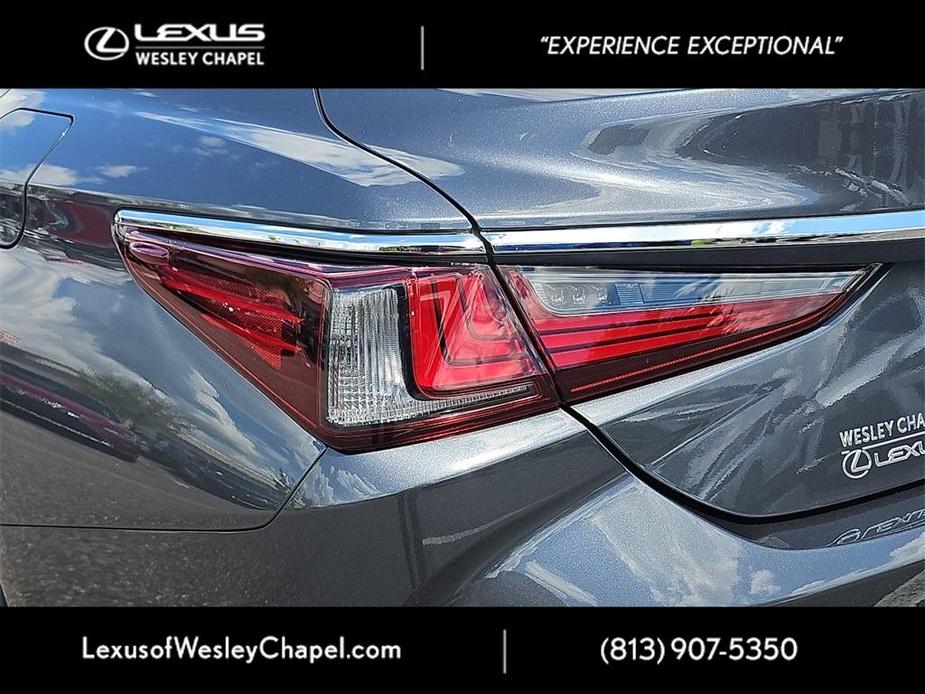 new 2025 Lexus ES 350 car, priced at $45,698