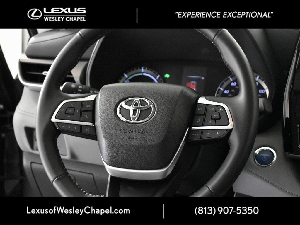 used 2022 Toyota Highlander Hybrid car, priced at $34,790