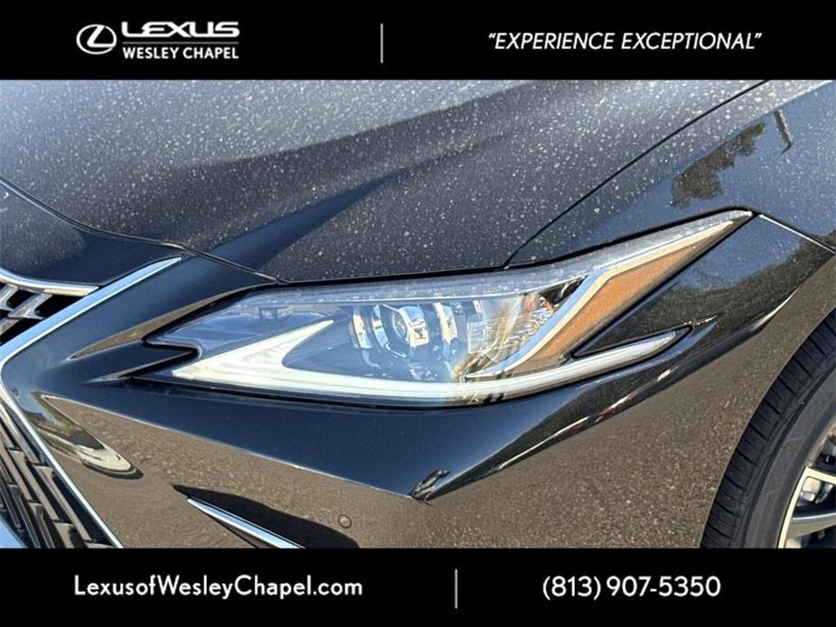 new 2025 Lexus ES 350 car, priced at $45,298