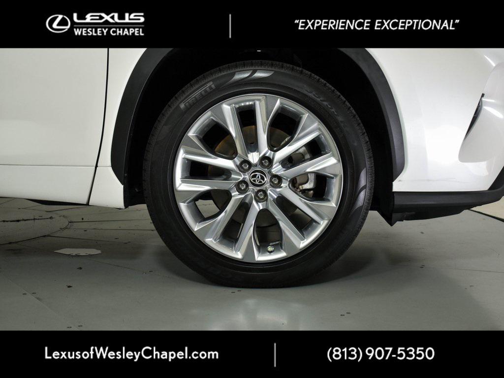 used 2021 Toyota Highlander car, priced at $29,990