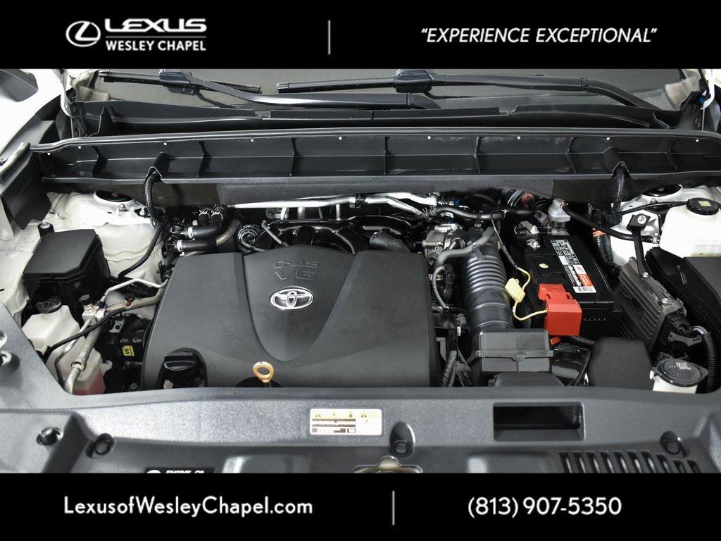 used 2021 Toyota Highlander car, priced at $29,990