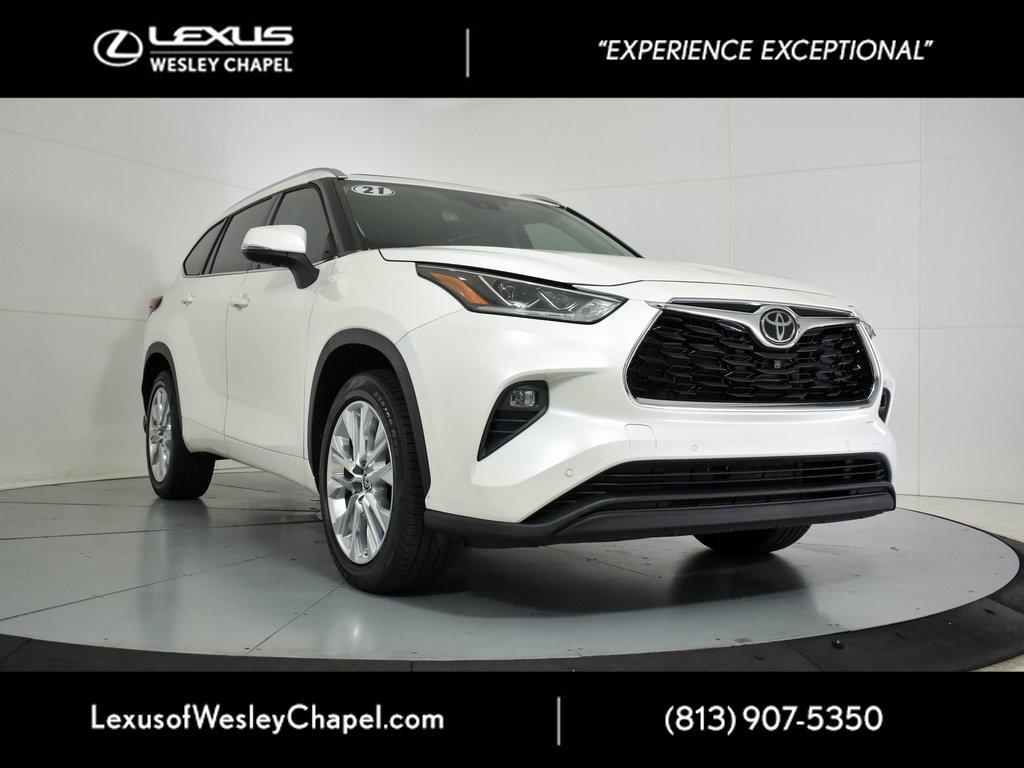 used 2021 Toyota Highlander car, priced at $29,990