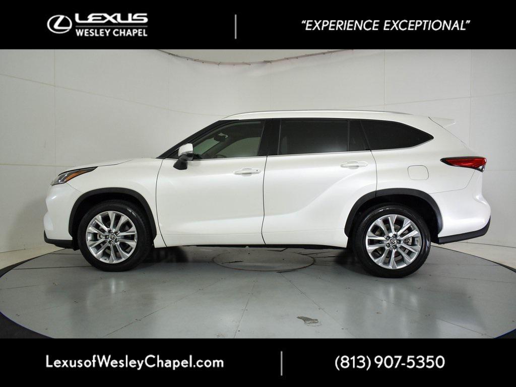 used 2021 Toyota Highlander car, priced at $29,990