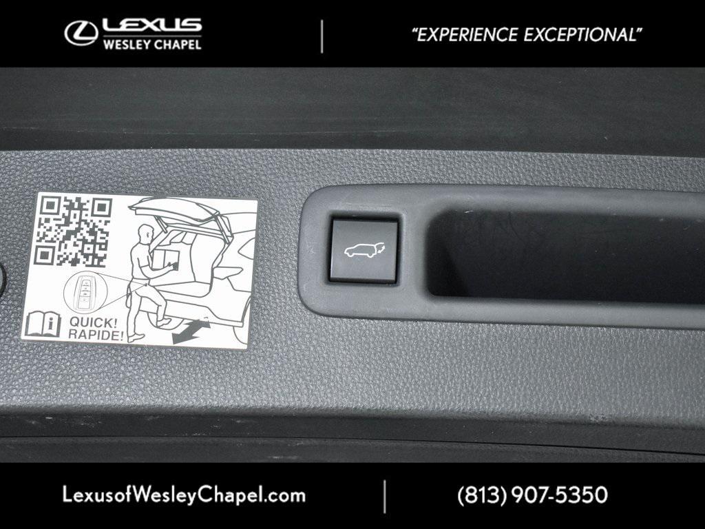 used 2021 Toyota Highlander car, priced at $29,990