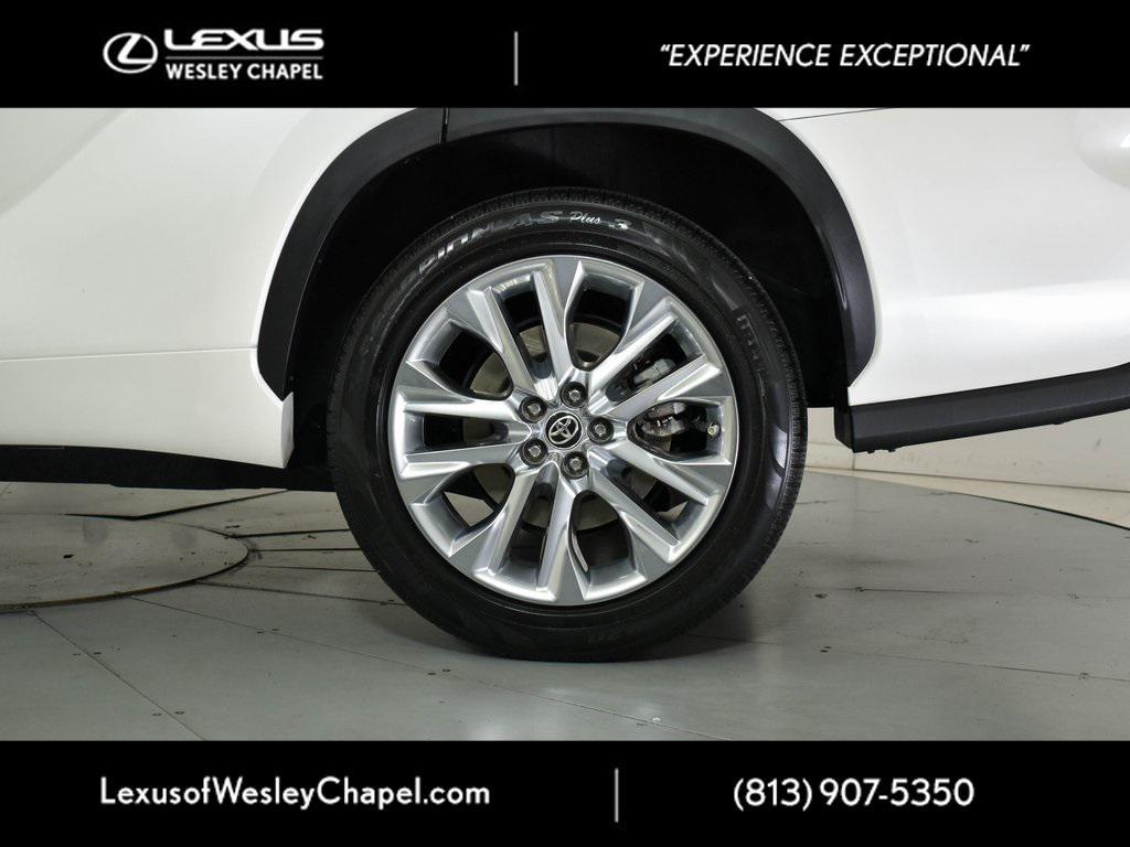 used 2021 Toyota Highlander car, priced at $29,990