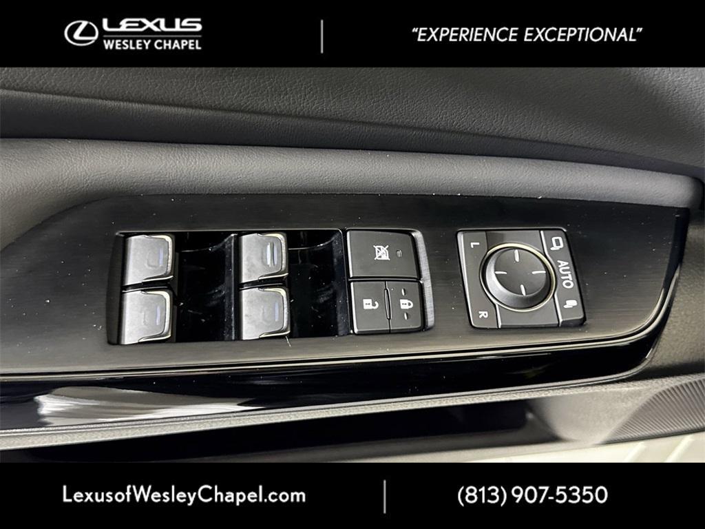 used 2024 Lexus ES 350 car, priced at $38,900