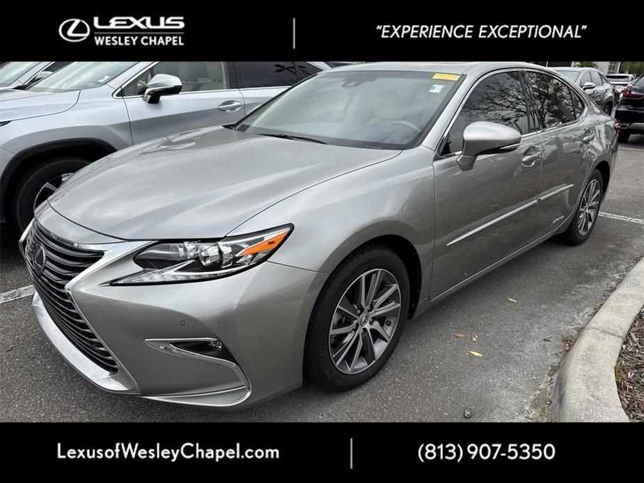 used 2018 Lexus ES 300h car, priced at $27,900