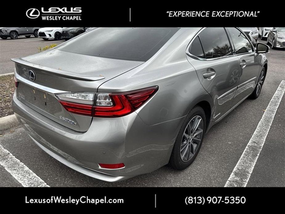 used 2018 Lexus ES 300h car, priced at $27,900