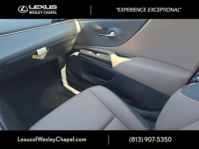 new 2025 Lexus ES 350 car, priced at $45,298