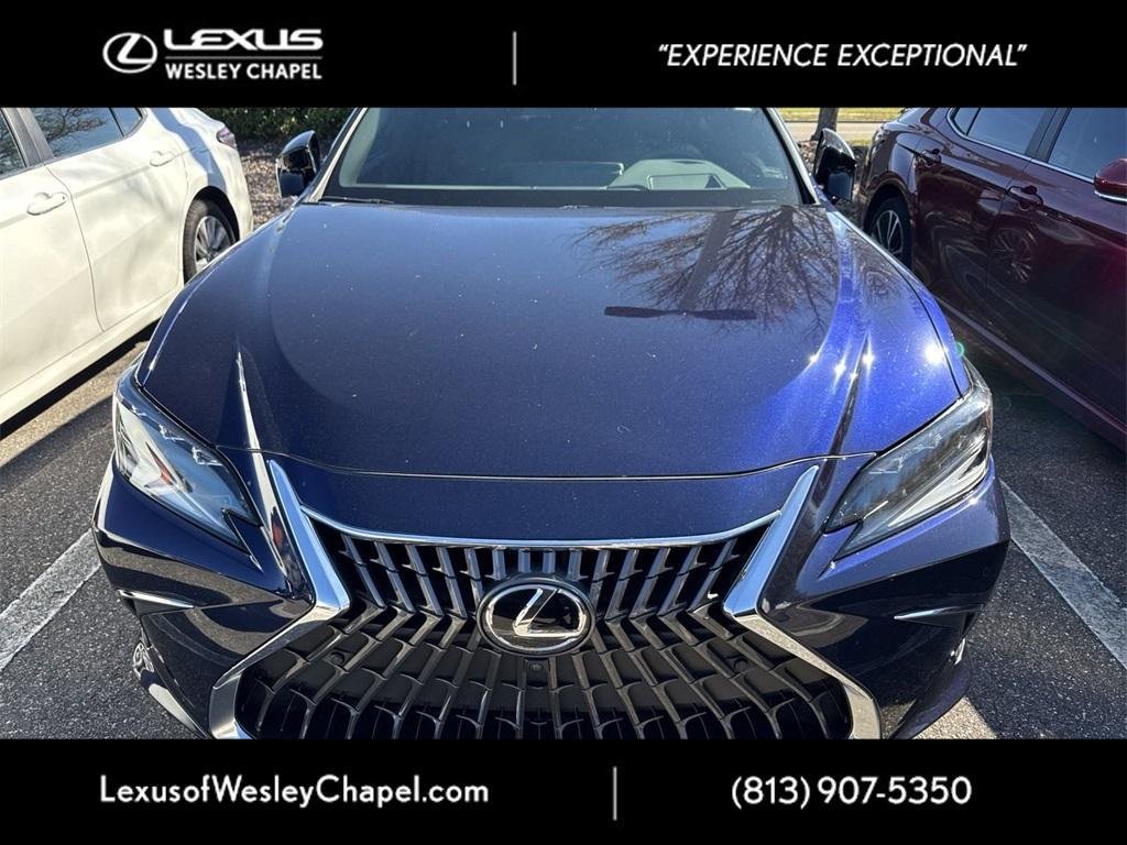 used 2022 Lexus ES 350 car, priced at $42,900