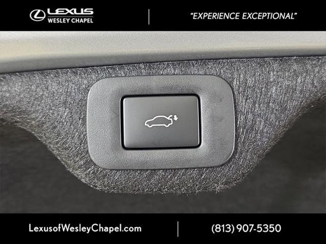 new 2025 Lexus ES 350 car, priced at $47,230