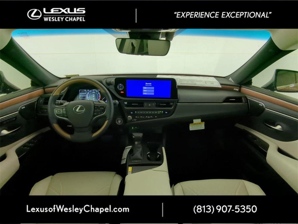 new 2025 Lexus ES 350 car, priced at $55,735