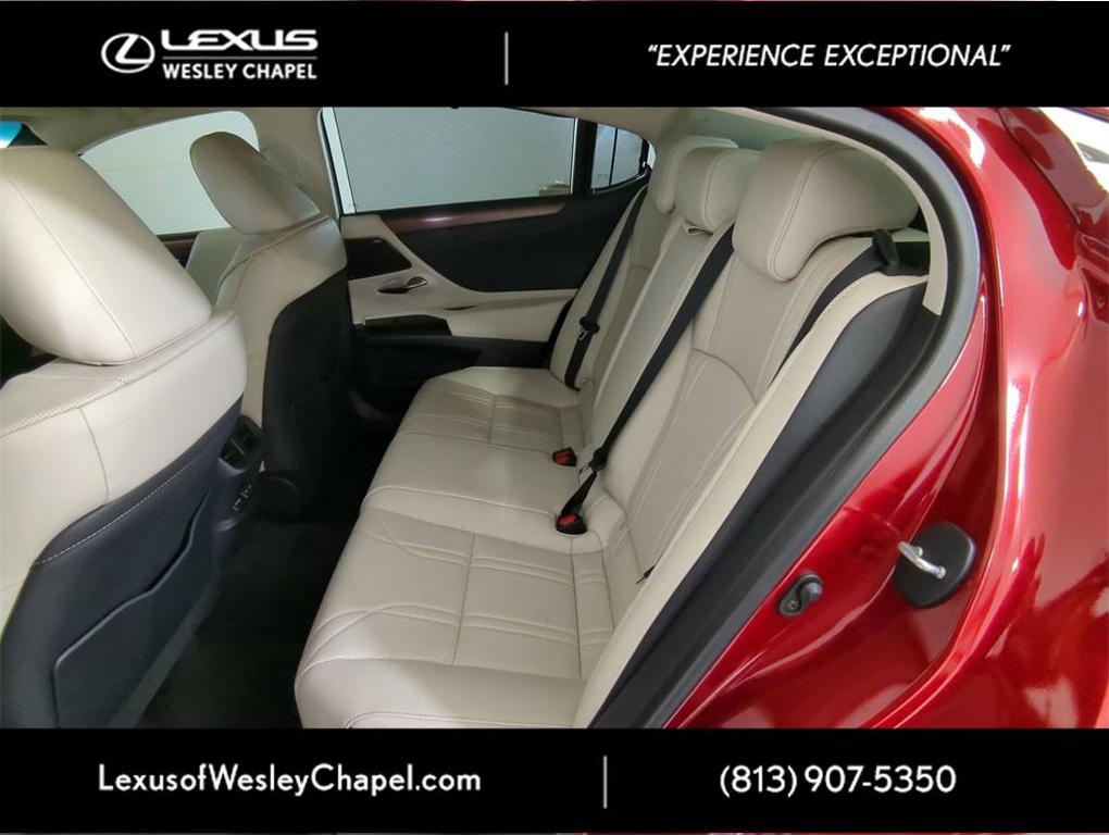 new 2025 Lexus ES 350 car, priced at $55,735