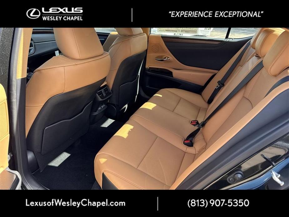 new 2025 Lexus ES 350 car, priced at $47,730