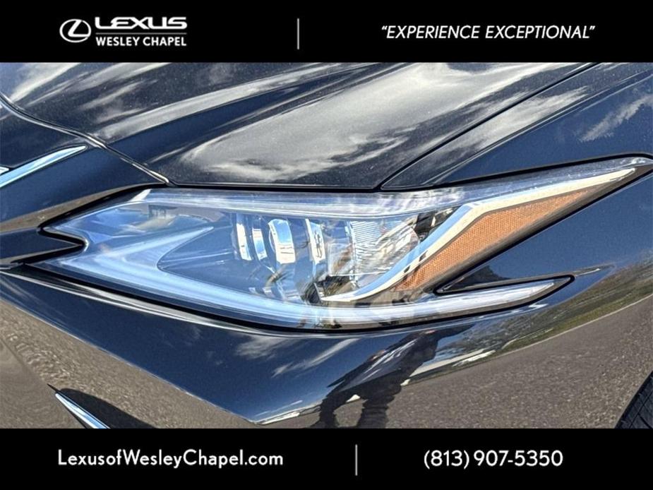 new 2025 Lexus ES 350 car, priced at $47,730