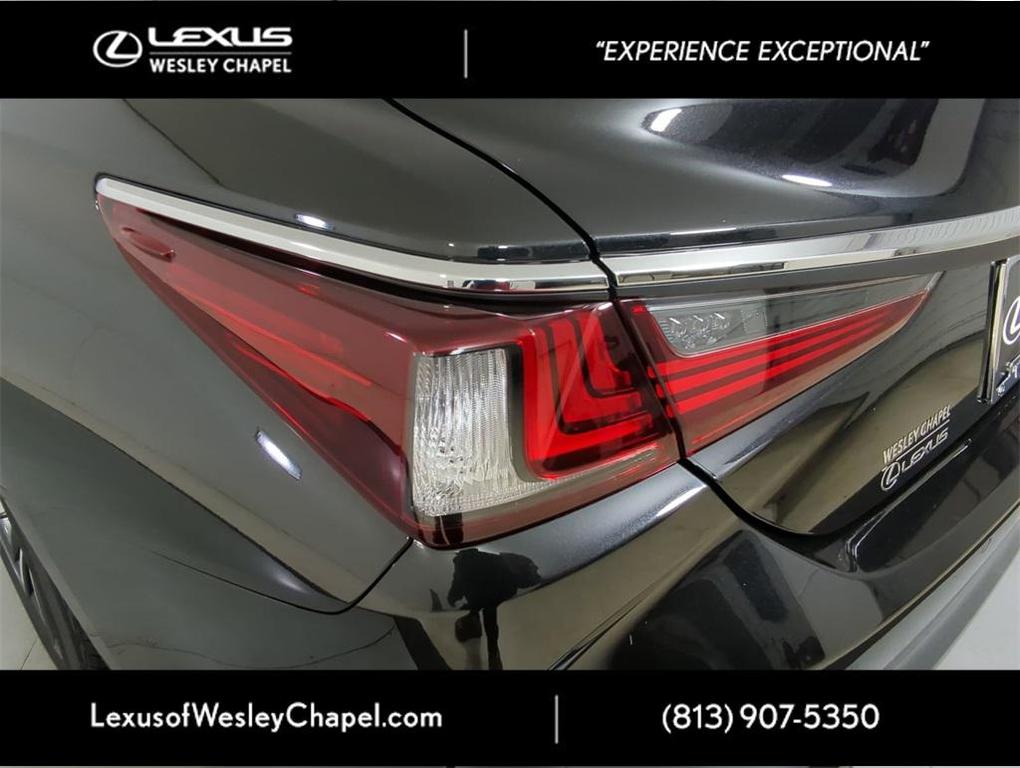new 2025 Lexus ES 350 car, priced at $47,950