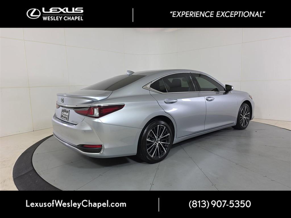 used 2024 Lexus ES 300h car, priced at $42,490