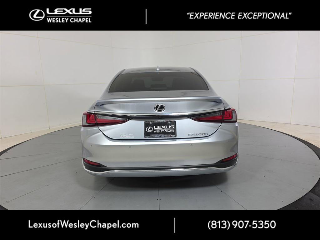 used 2024 Lexus ES 300h car, priced at $42,490
