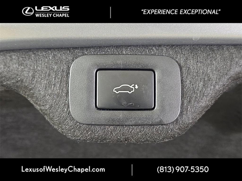 used 2024 Lexus ES 300h car, priced at $42,490