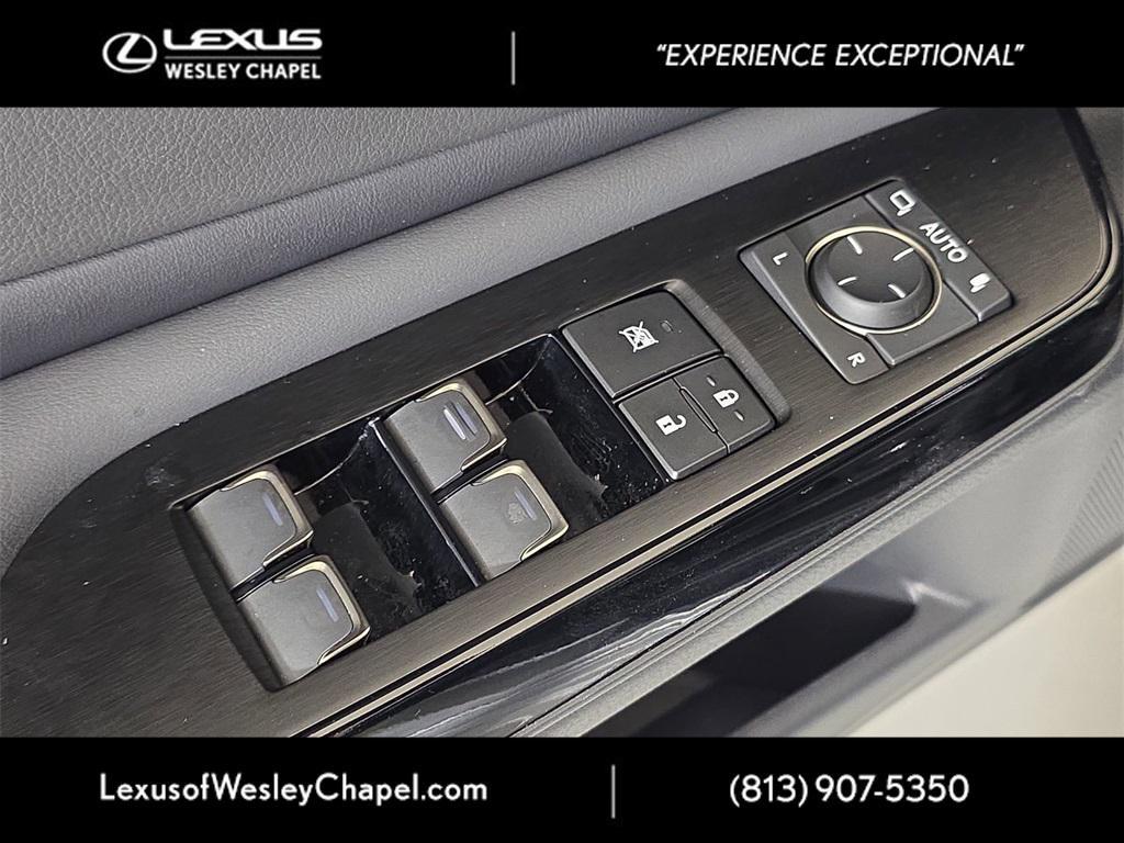 used 2024 Lexus ES 300h car, priced at $42,490