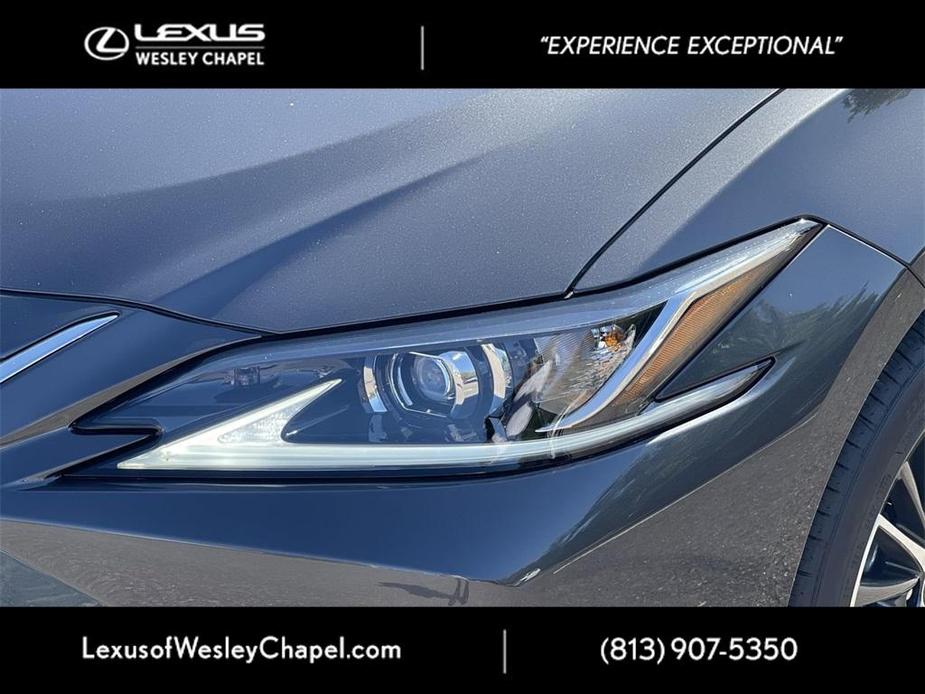 new 2025 Lexus ES 350 car, priced at $45,698