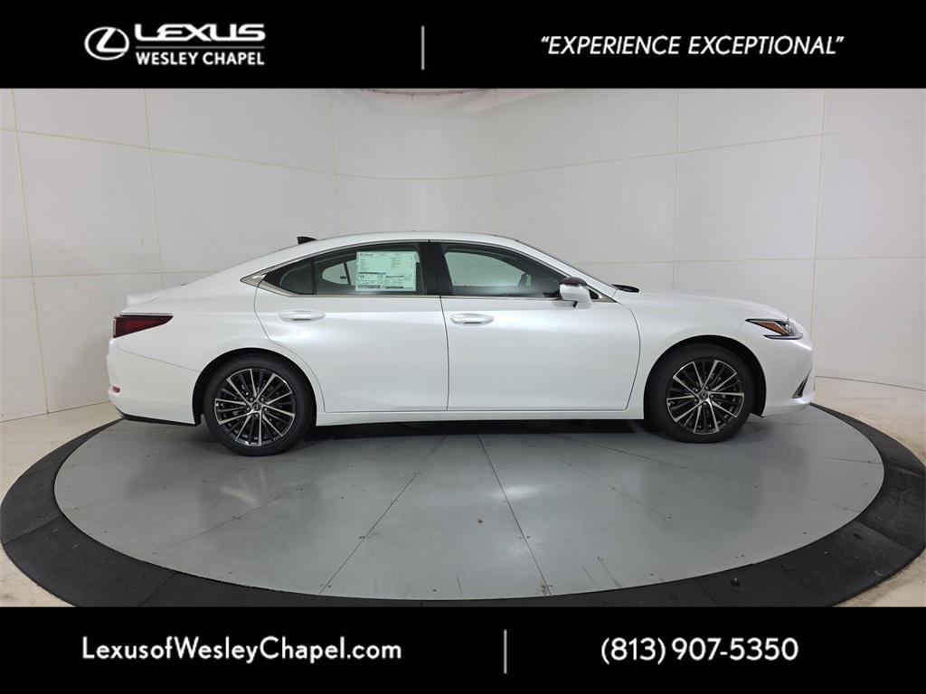 new 2025 Lexus ES 350 car, priced at $50,290