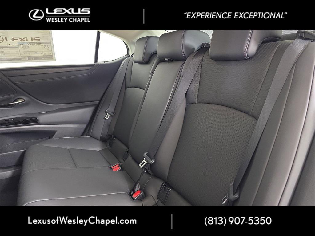 new 2025 Lexus ES 350 car, priced at $50,290