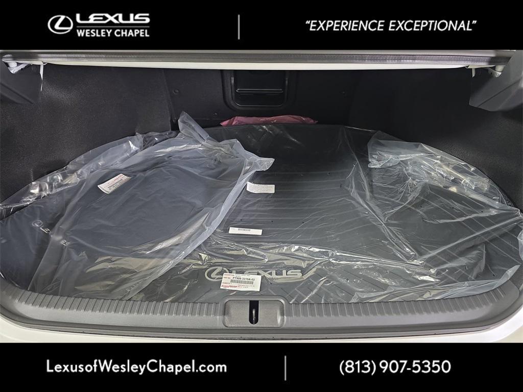 new 2025 Lexus ES 350 car, priced at $50,290