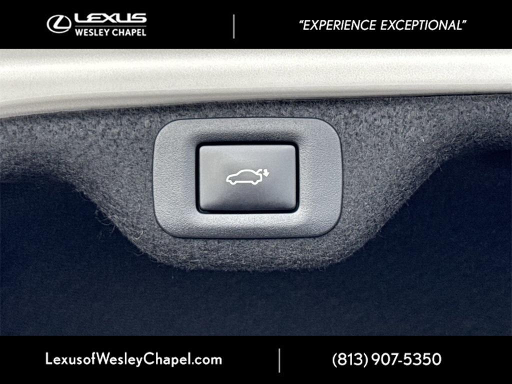 used 2020 Lexus ES 350 car, priced at $29,900