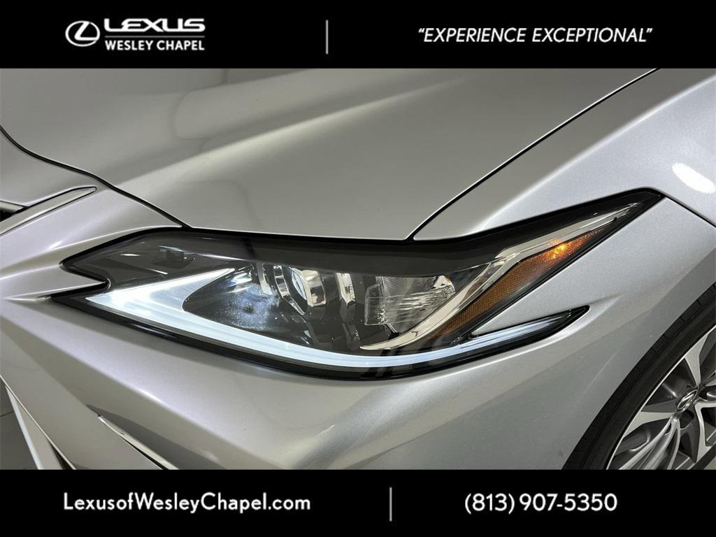 used 2022 Lexus ES 300h car, priced at $39,990