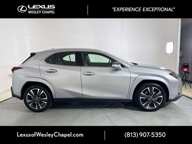 new 2025 Lexus UX 300h car, priced at $42,980