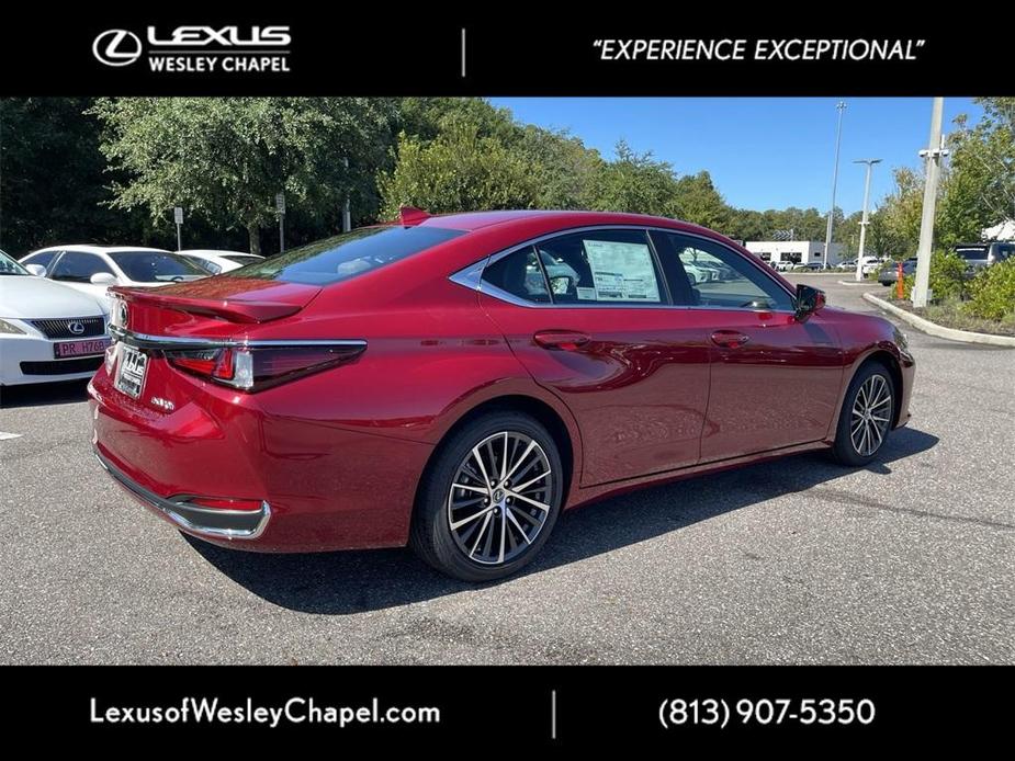 new 2025 Lexus ES 300h car, priced at $50,305