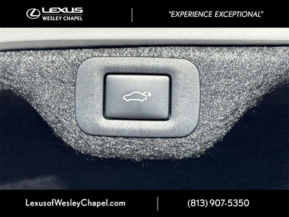 new 2025 Lexus ES 350 car, priced at $48,230