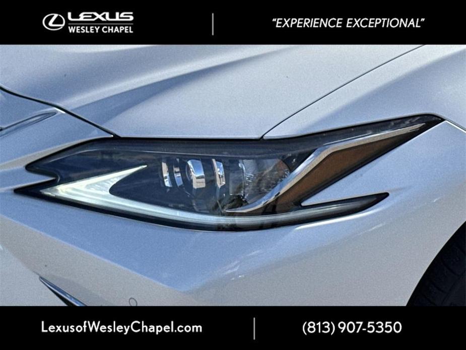 new 2025 Lexus ES 350 car, priced at $48,230