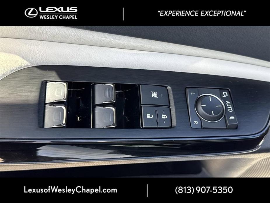 new 2025 Lexus ES 350 car, priced at $48,230