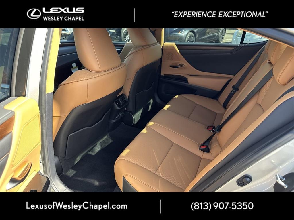 new 2025 Lexus ES 350 car, priced at $47,730