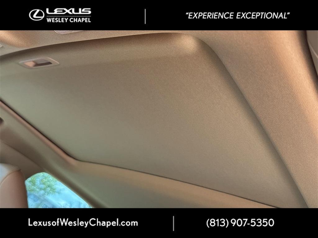 new 2025 Lexus ES 350 car, priced at $47,730