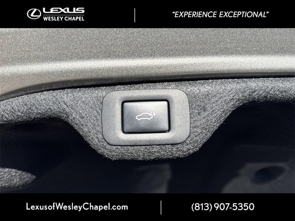 used 2021 Lexus ES 350 car, priced at $30,590