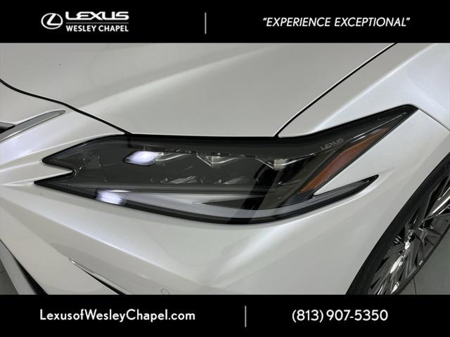 new 2025 Lexus ES 300h car, priced at $56,485