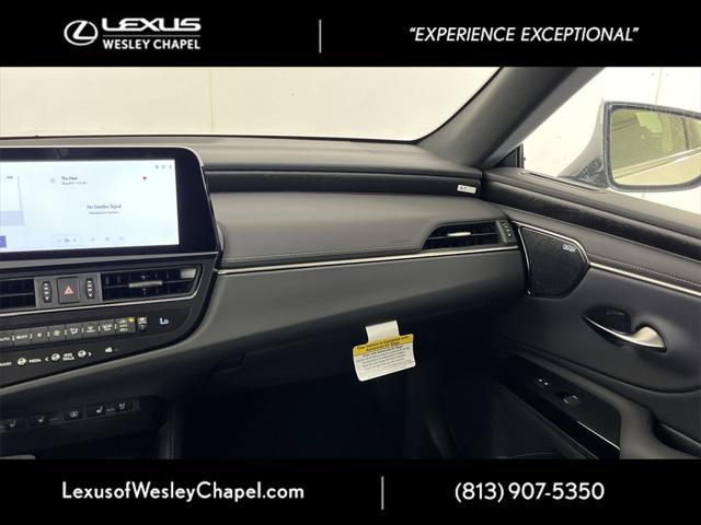 new 2025 Lexus ES 300h car, priced at $56,485