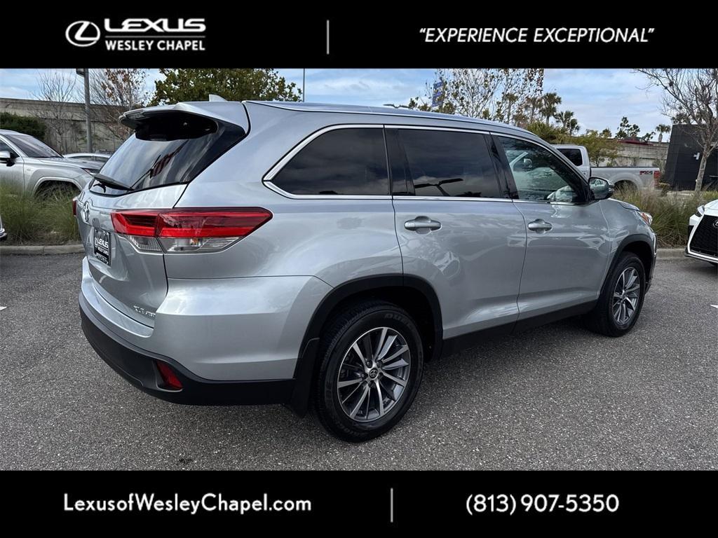 used 2019 Toyota Highlander car, priced at $29,900