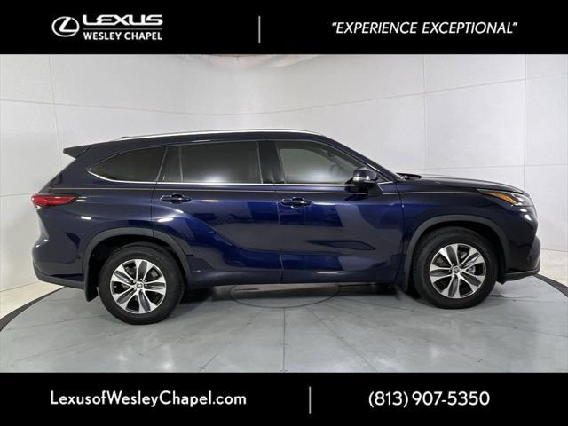 used 2021 Toyota Highlander car, priced at $30,990